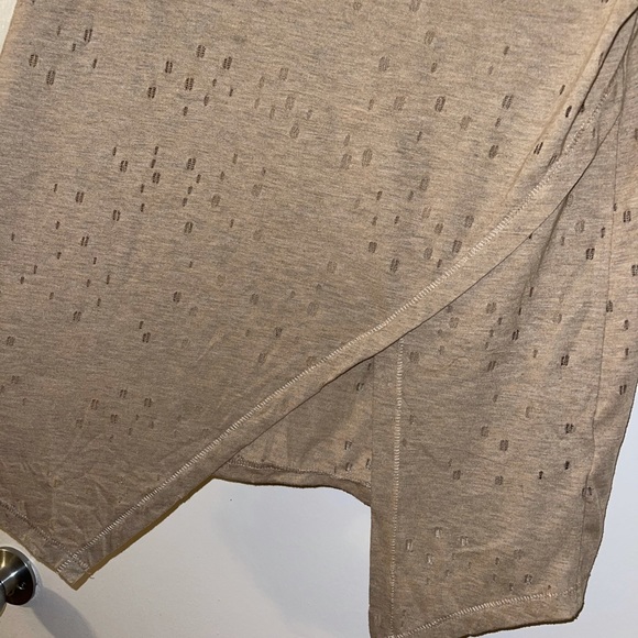 🔴Divided top - Picture 2 of 4